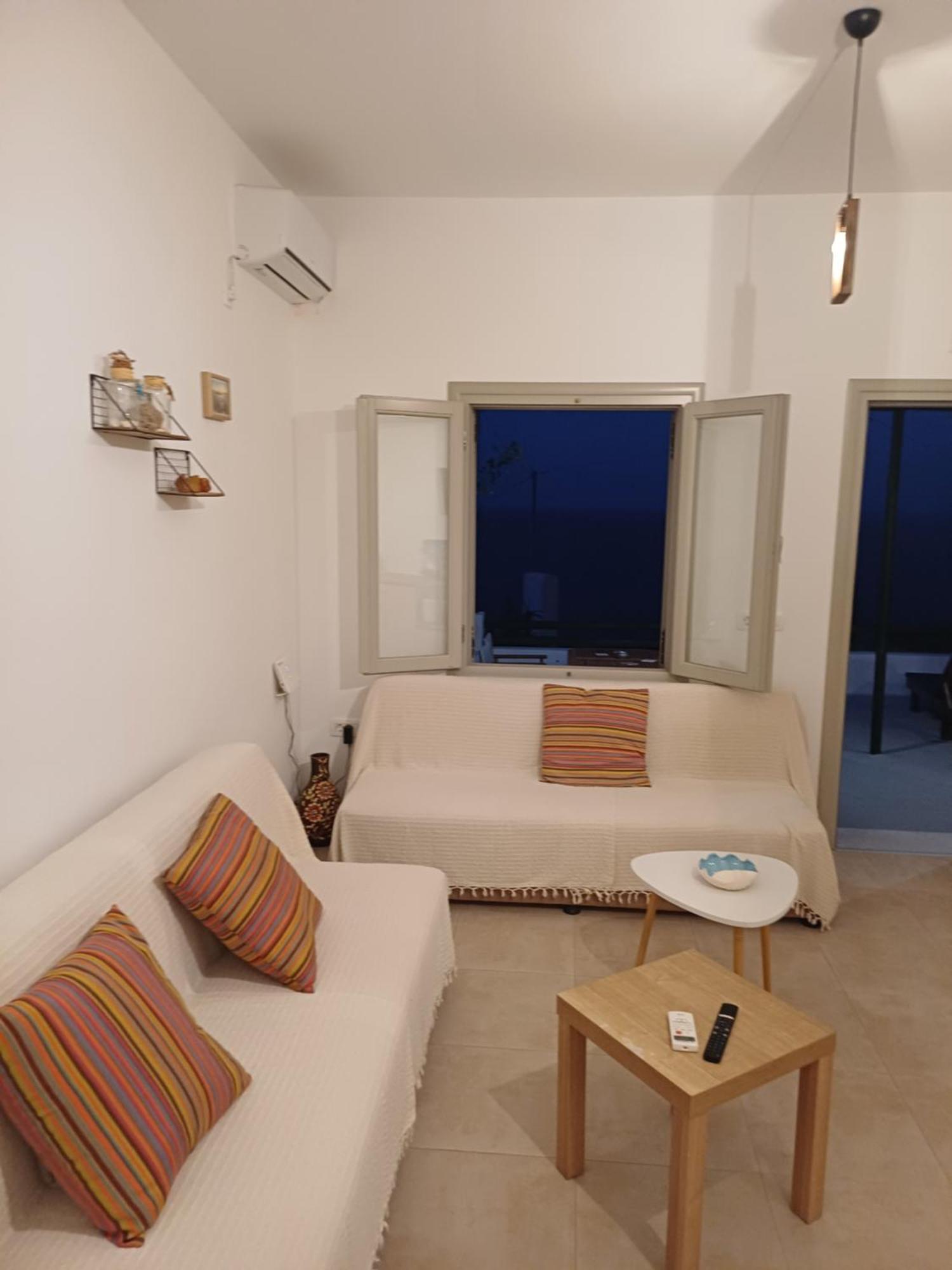 'Irene' Cycladic House With Sunrise And Sea View! Villa Foinikiá Eksteriør billede