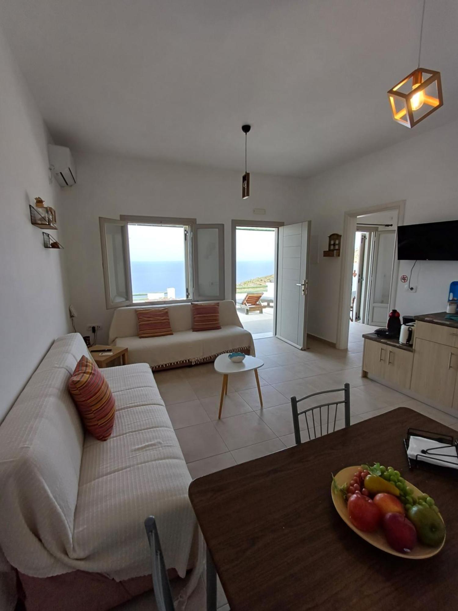 'Irene' Cycladic House With Sunrise And Sea View! Villa Foinikiá Eksteriør billede