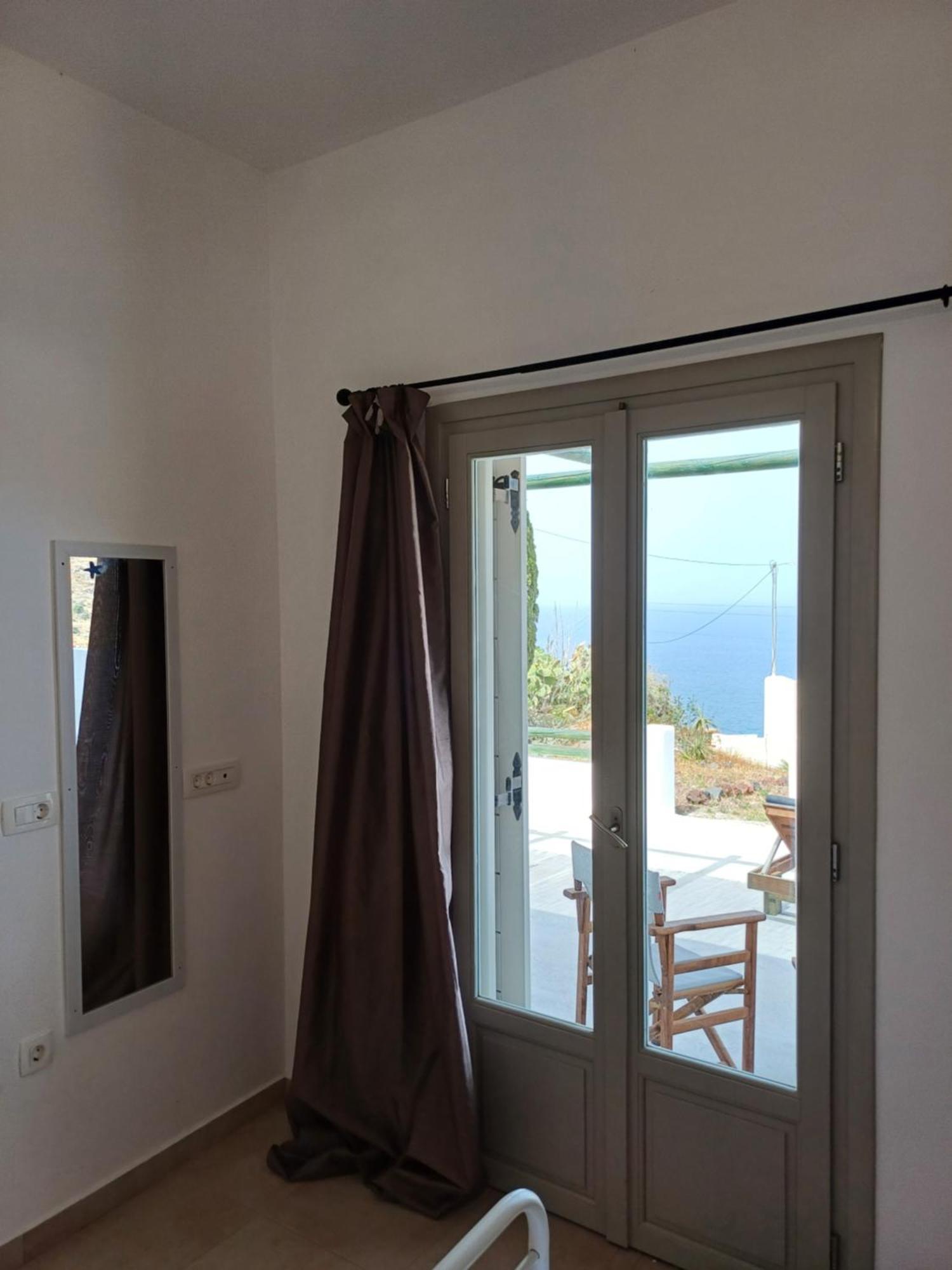 'Irene' Cycladic House With Sunrise And Sea View! Villa Foinikiá Eksteriør billede